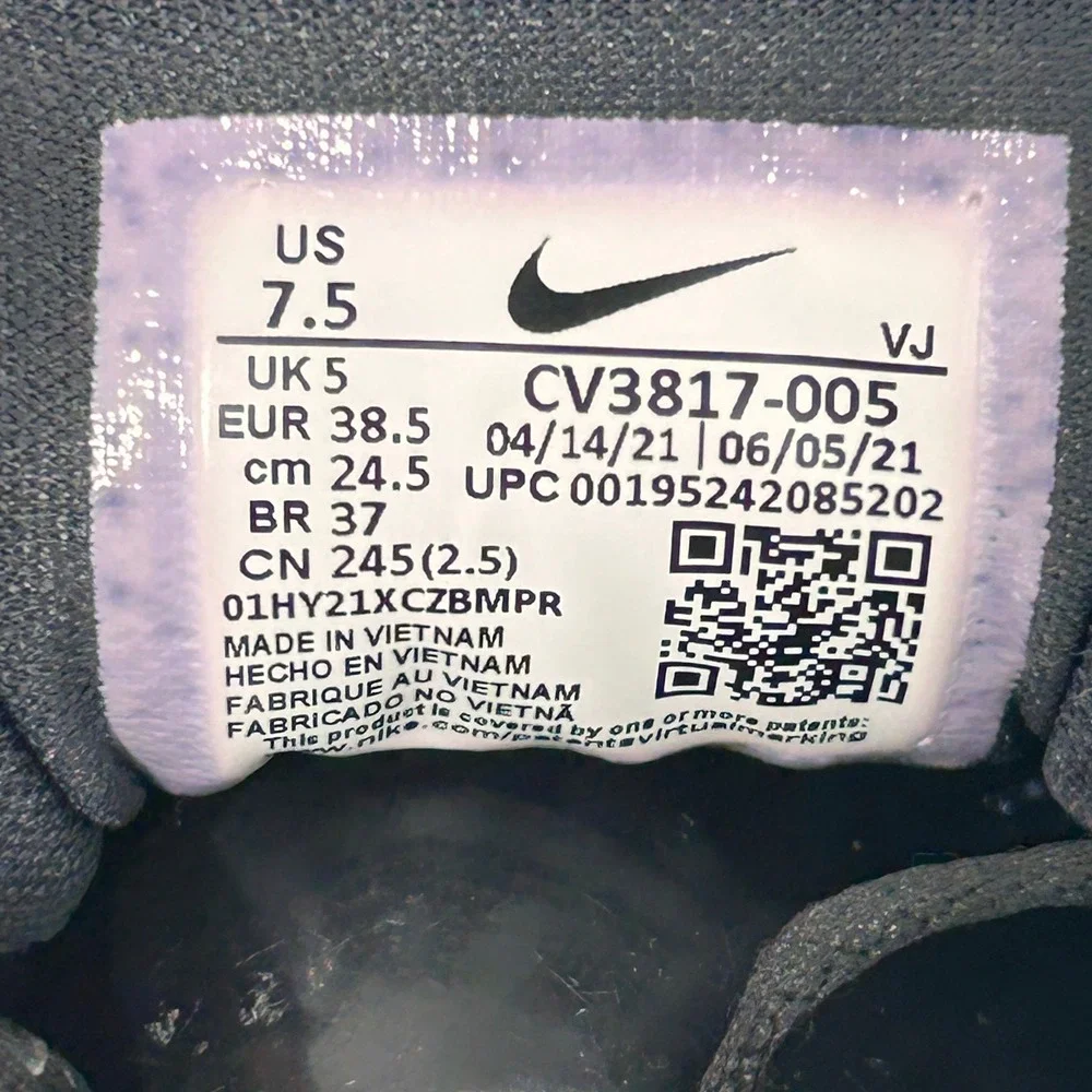 Nike Wmns React Escape Run 'Dark Smoke Grey Metallic Gold Coin' CV3817-005- 7.5